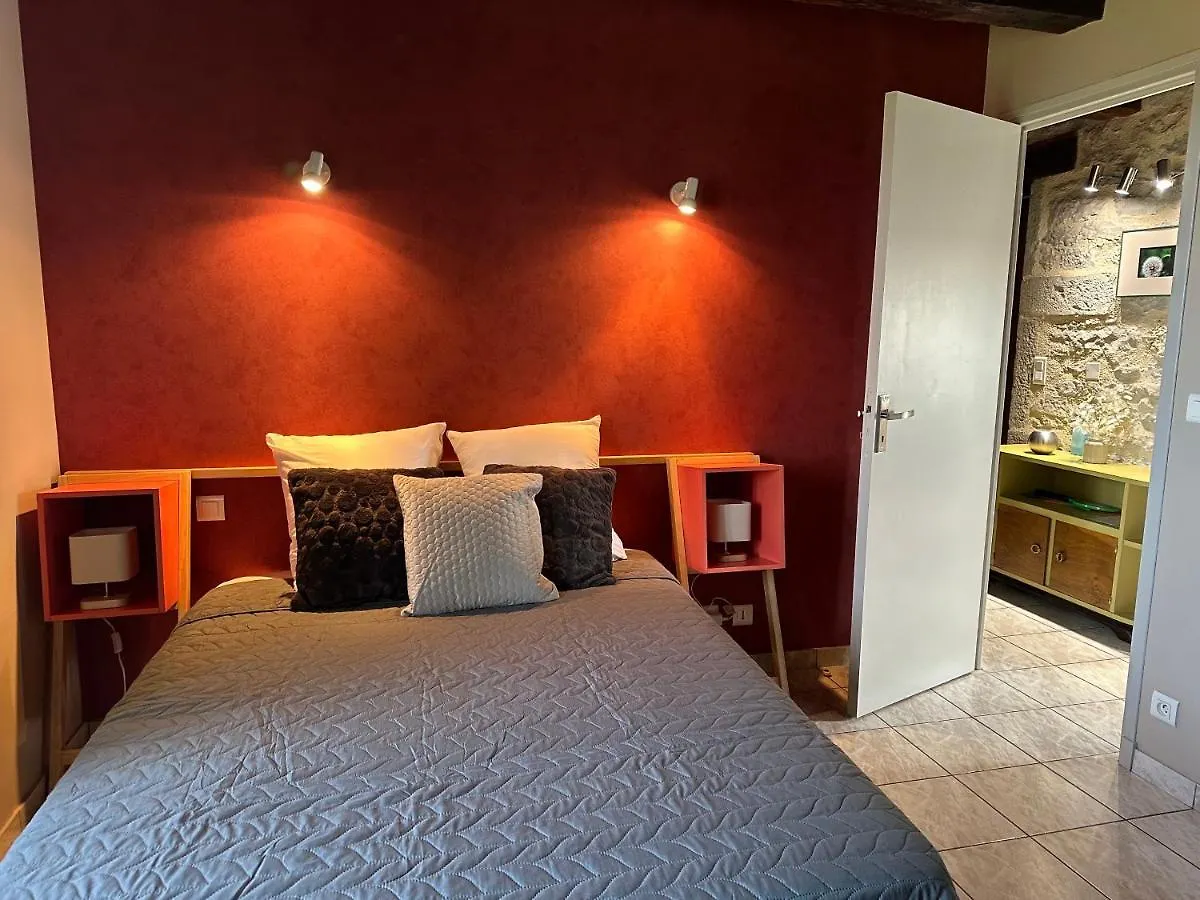 Gîte indépendant Au merle chanteur Laramiere Hébergement de vacances