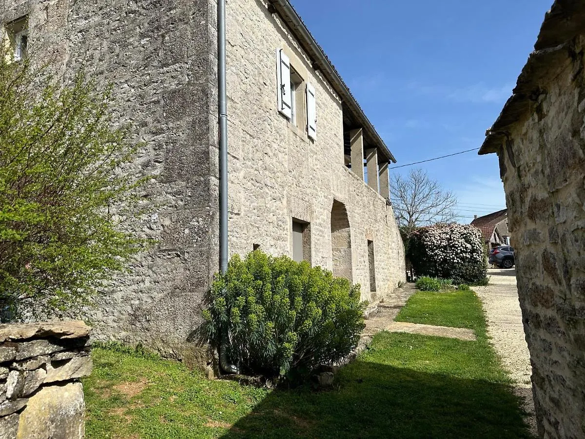 Hébergement de vacances Gîte indépendant Au merle chanteur Laramiere France
