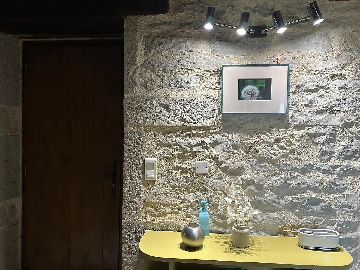 Gîte indépendant Au merle chanteur Laramiere Hébergement de vacances